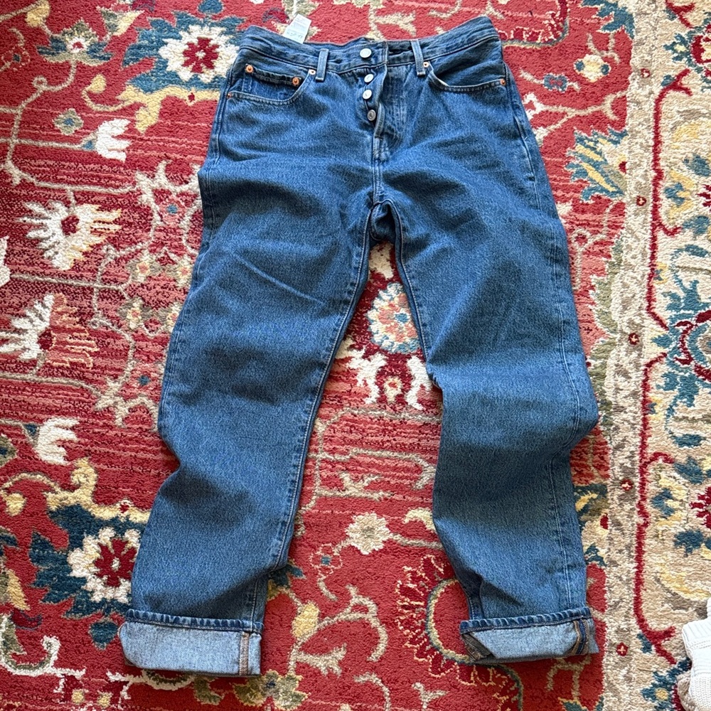 Levi's Straight Leg 501 Jeans in Medium Blue Denim